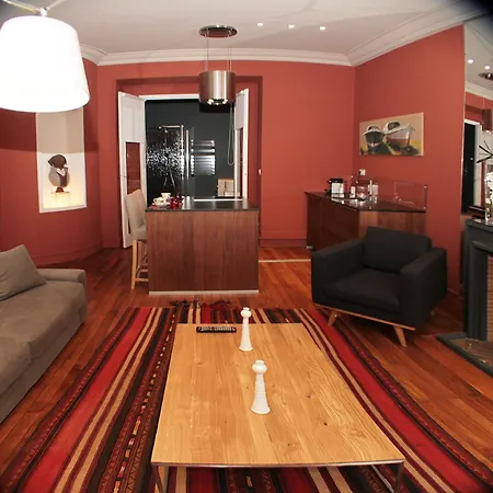 Centre Le Patio De L'intendance بيت ضيافة 4*