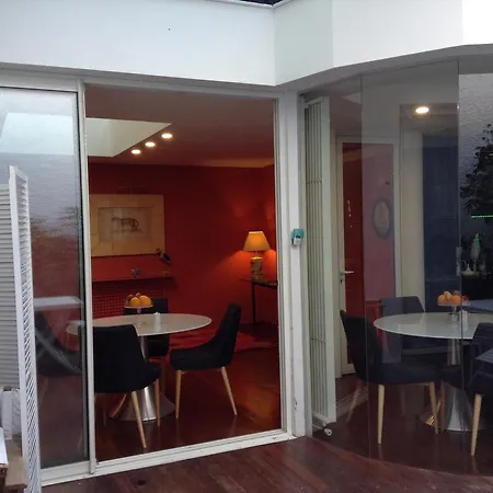 Гостевой дом Centre Le Patio De L'intendance Бордо