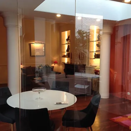 Centre Le Patio De L'intendance Гостевой дом 4*