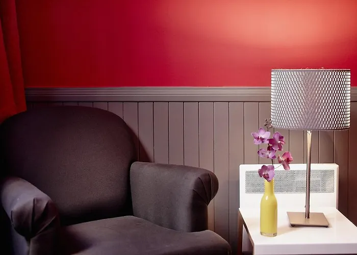 Konukevi Centre Le Patio De L'intendance 4*