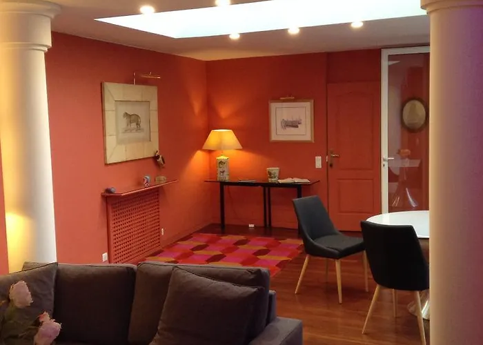 Gasthof Centre Le Patio De L'intendance