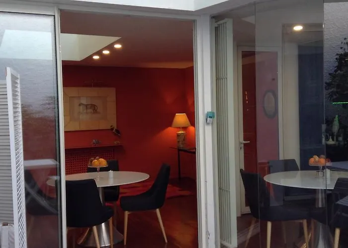 Pensjonat Centre Le Patio De L'intendance Bordeaux