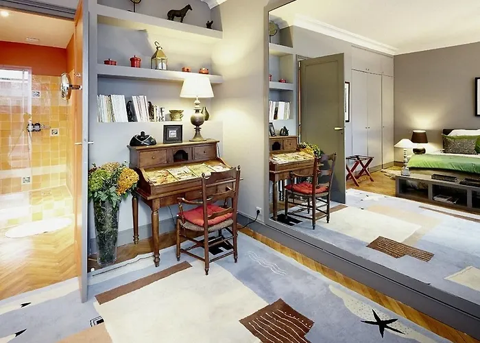 بيت ضيافة Centre Le Patio De L'intendance بوردو