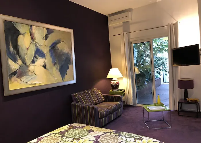 Centre Le Patio De L'intendance Konukevi Bordeaux