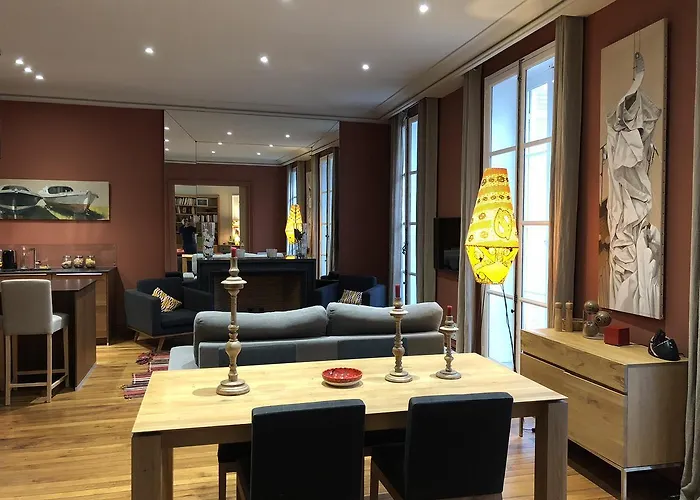 بيت ضيافة Centre Le Patio De L'intendance بوردو